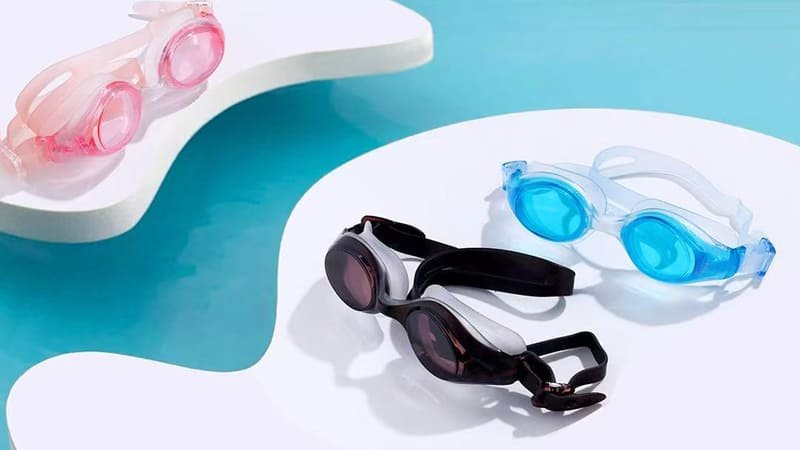How to Choose the Right Swimming Goggles: A Complete Guide to Fog-Free Comfort?