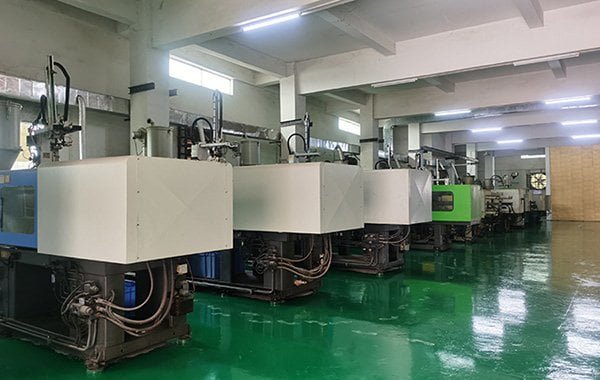 Quality control inspection process at Jerry factory